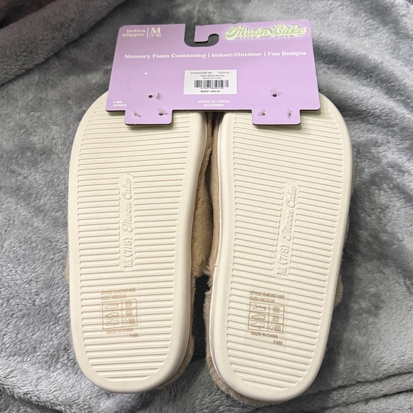 Moon Cake - Picture 2 of 2